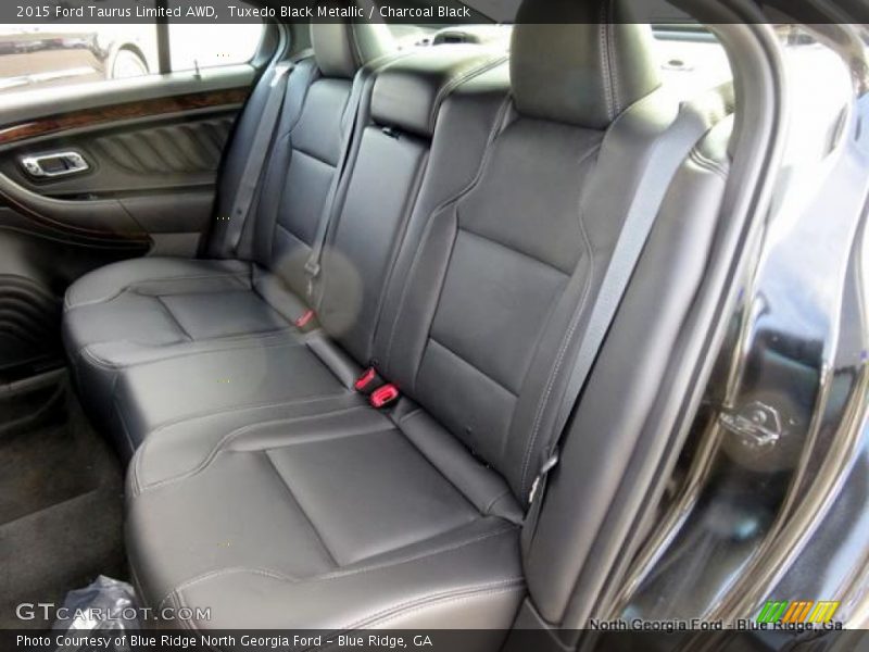 Tuxedo Black Metallic / Charcoal Black 2015 Ford Taurus Limited AWD