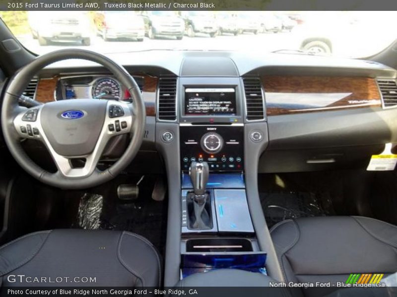 Tuxedo Black Metallic / Charcoal Black 2015 Ford Taurus Limited AWD