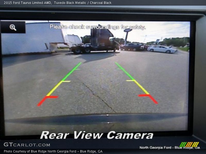 Tuxedo Black Metallic / Charcoal Black 2015 Ford Taurus Limited AWD