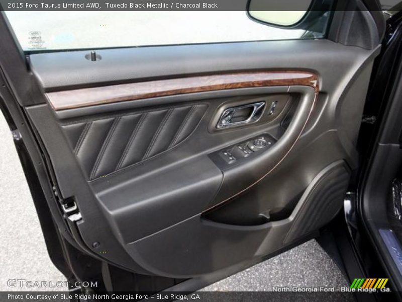 Tuxedo Black Metallic / Charcoal Black 2015 Ford Taurus Limited AWD