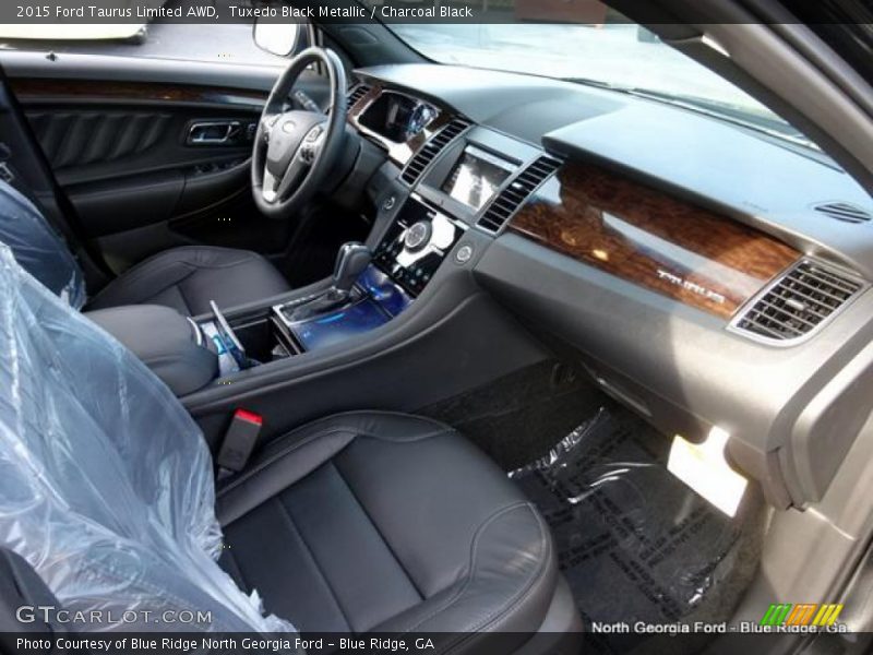 Tuxedo Black Metallic / Charcoal Black 2015 Ford Taurus Limited AWD