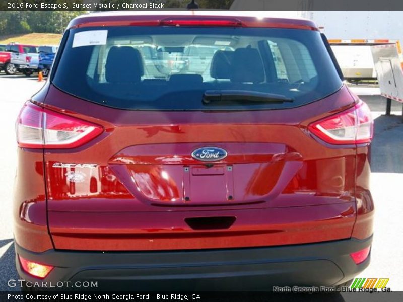 Sunset Metallic / Charcoal Black 2016 Ford Escape S