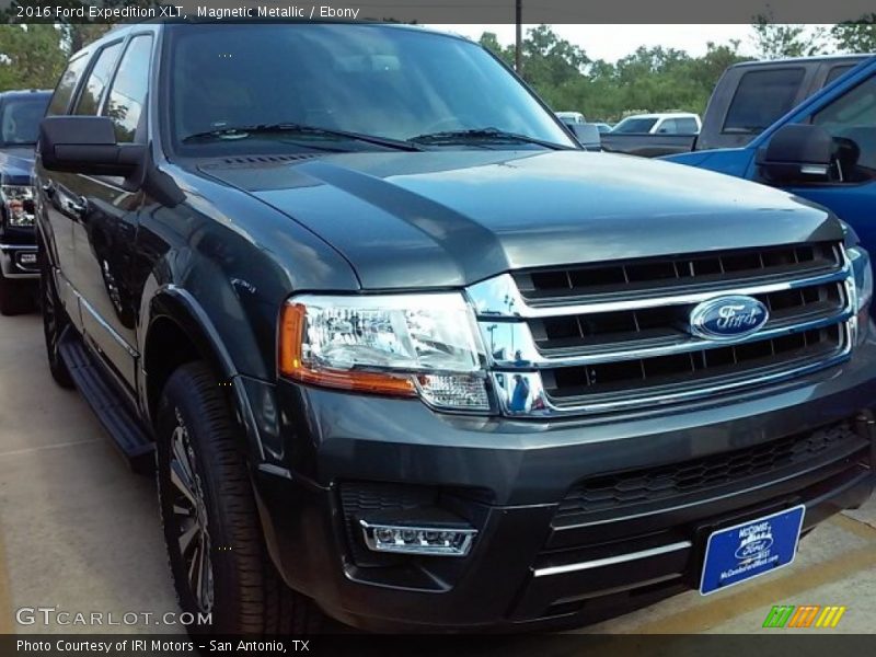 Magnetic Metallic / Ebony 2016 Ford Expedition XLT