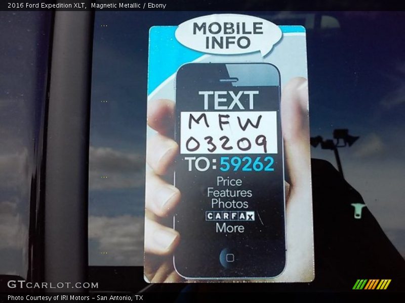 Magnetic Metallic / Ebony 2016 Ford Expedition XLT