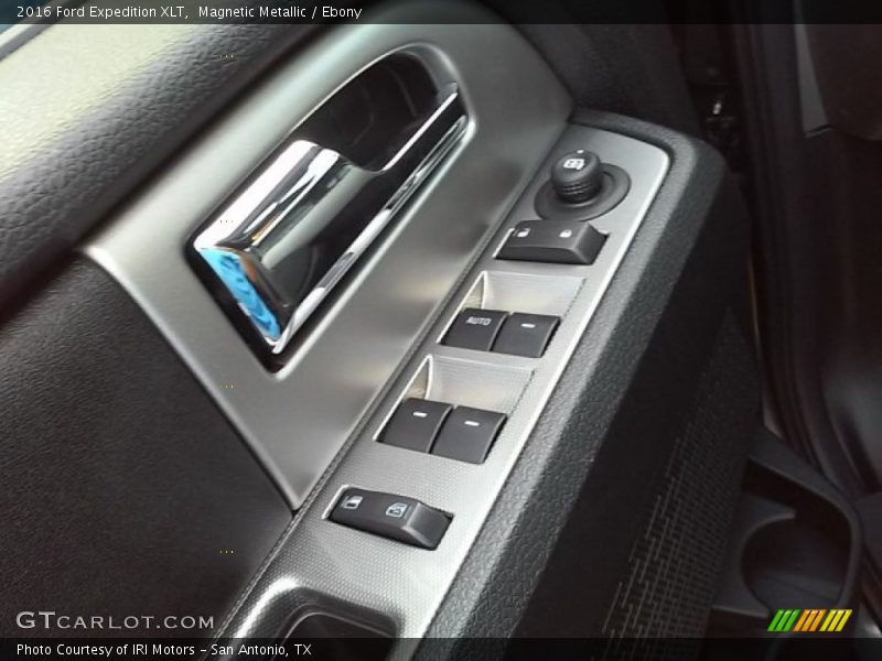Magnetic Metallic / Ebony 2016 Ford Expedition XLT