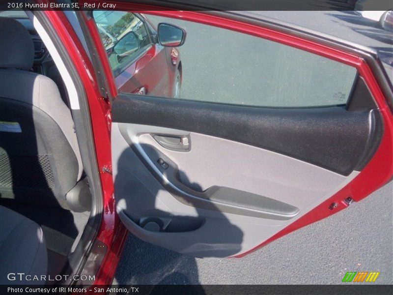 Red / Gray 2016 Hyundai Elantra SE