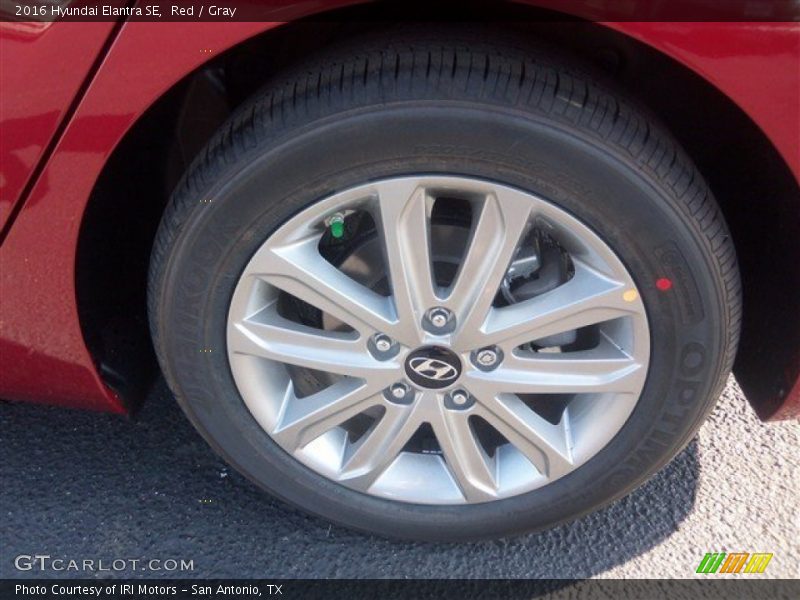 Red / Gray 2016 Hyundai Elantra SE