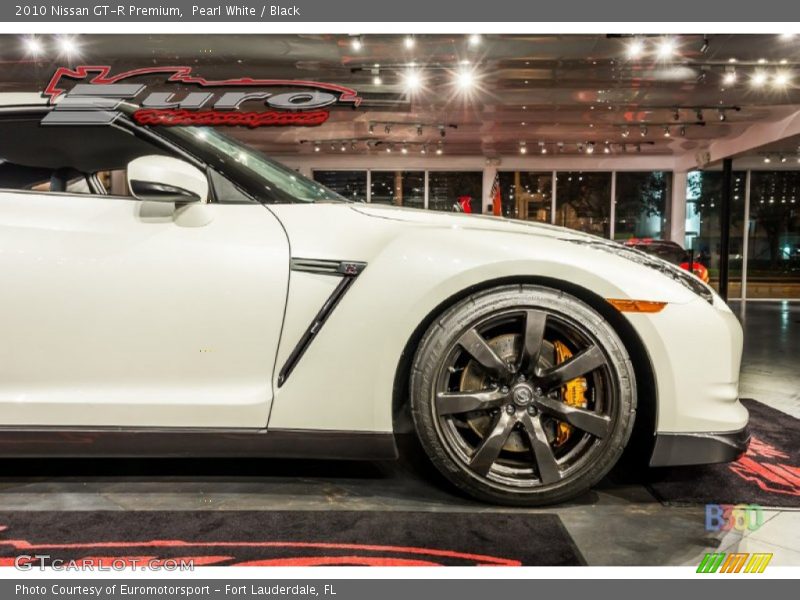 Pearl White / Black 2010 Nissan GT-R Premium