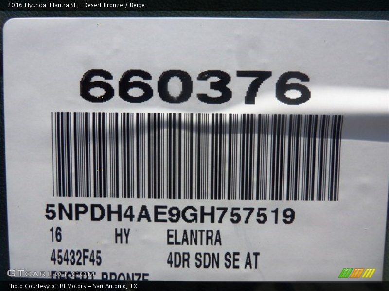 Desert Bronze / Beige 2016 Hyundai Elantra SE