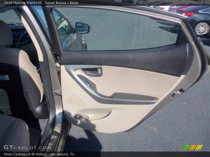 Desert Bronze / Beige 2016 Hyundai Elantra SE
