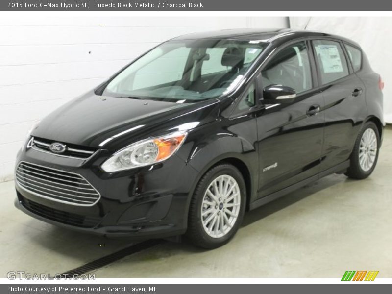Front 3/4 View of 2015 C-Max Hybrid SE