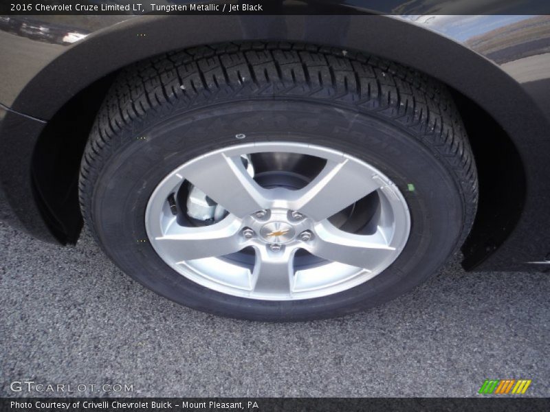 Tungsten Metallic / Jet Black 2016 Chevrolet Cruze Limited LT