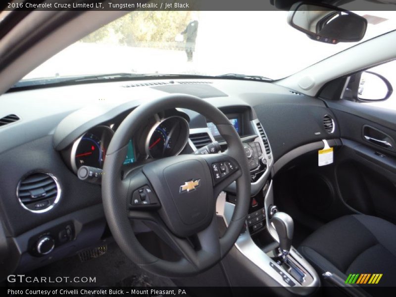 Tungsten Metallic / Jet Black 2016 Chevrolet Cruze Limited LT