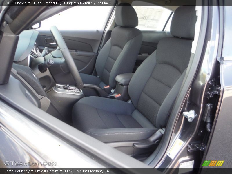 Tungsten Metallic / Jet Black 2016 Chevrolet Cruze Limited LT