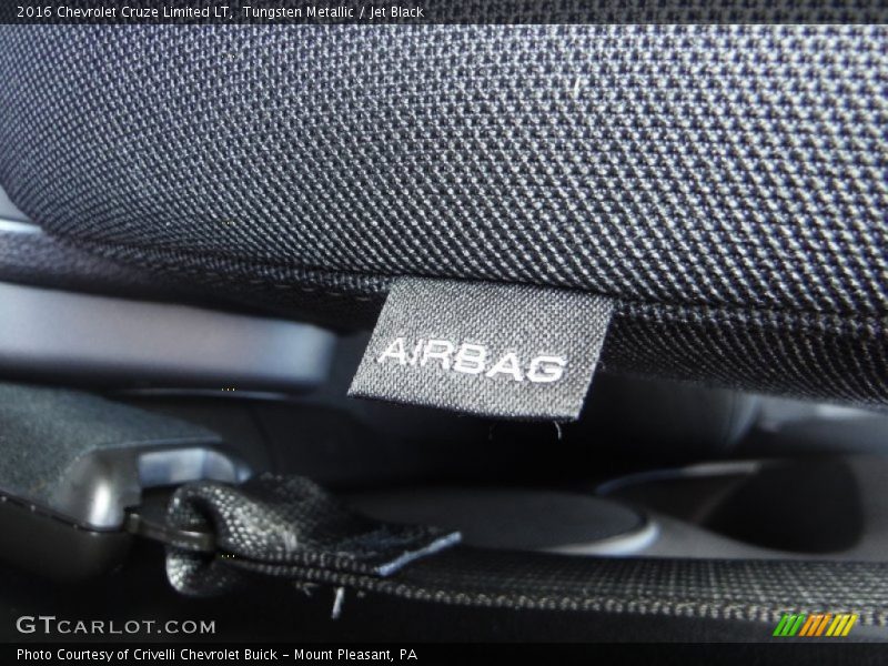 Tungsten Metallic / Jet Black 2016 Chevrolet Cruze Limited LT