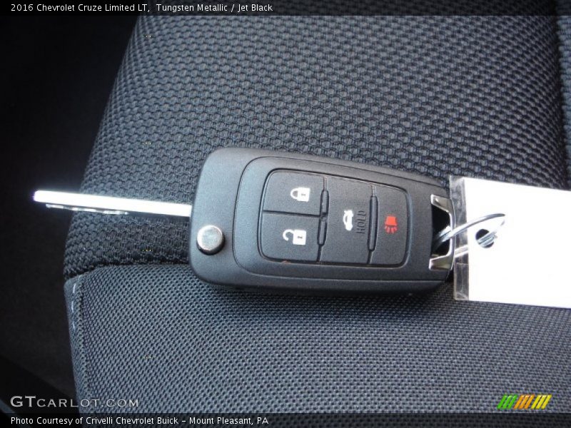 Tungsten Metallic / Jet Black 2016 Chevrolet Cruze Limited LT