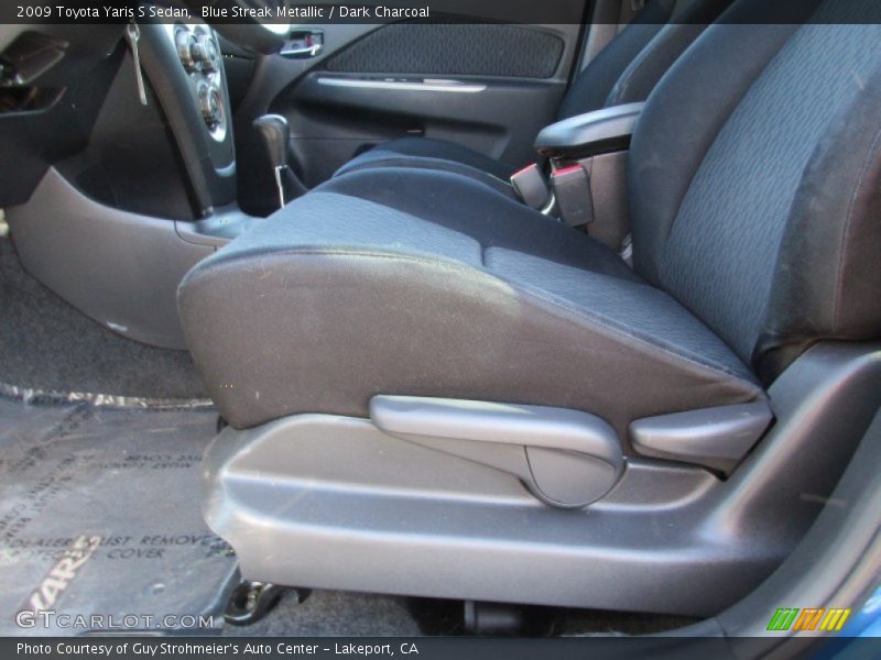 Blue Streak Metallic / Dark Charcoal 2009 Toyota Yaris S Sedan