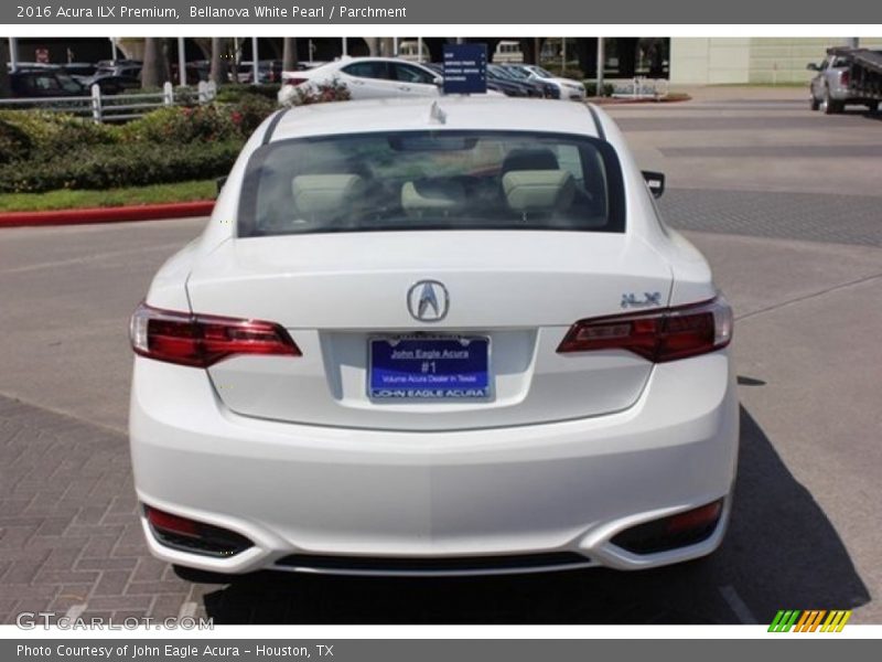 Bellanova White Pearl / Parchment 2016 Acura ILX Premium