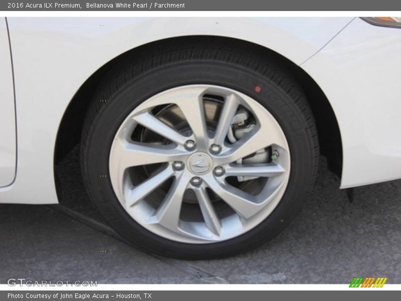 Bellanova White Pearl / Parchment 2016 Acura ILX Premium