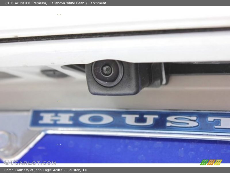 Bellanova White Pearl / Parchment 2016 Acura ILX Premium