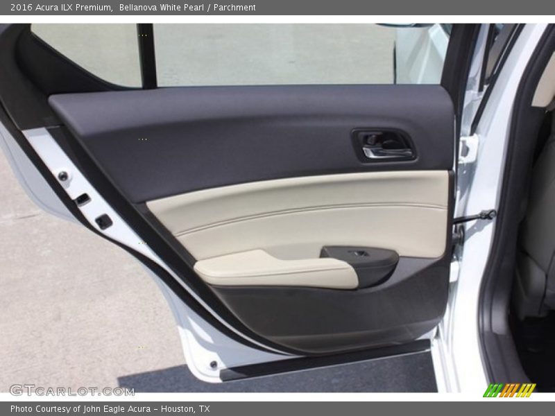Bellanova White Pearl / Parchment 2016 Acura ILX Premium