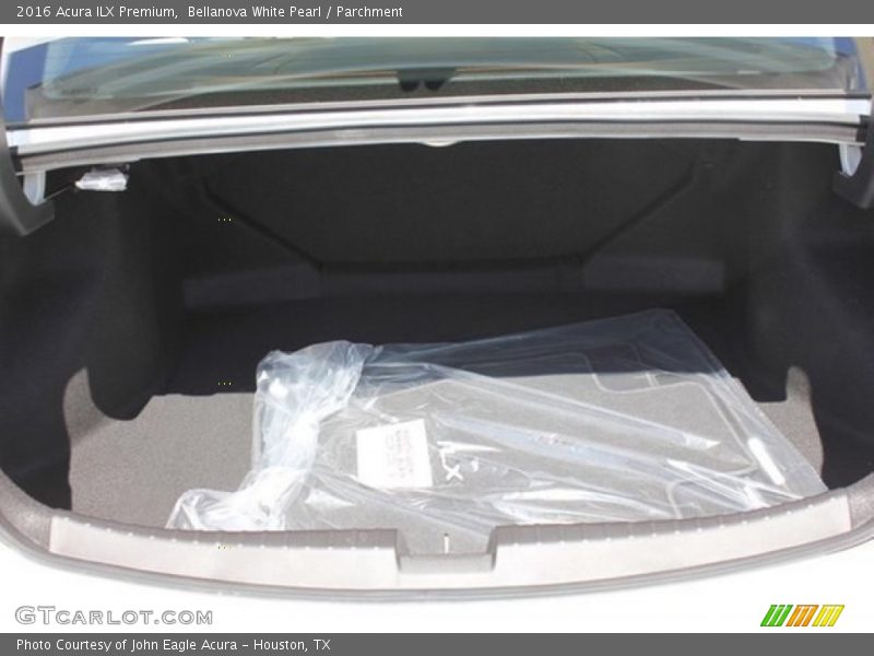Bellanova White Pearl / Parchment 2016 Acura ILX Premium