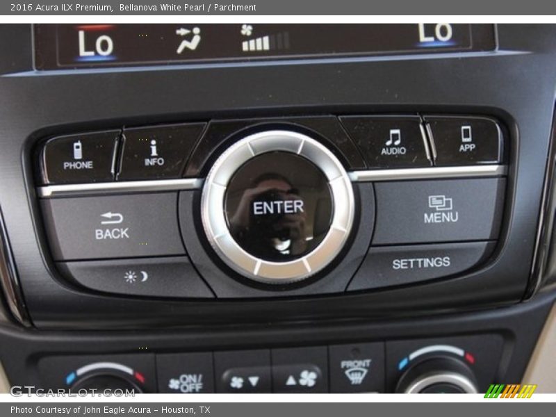 Bellanova White Pearl / Parchment 2016 Acura ILX Premium