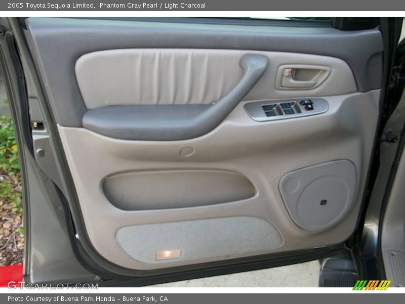 Phantom Gray Pearl / Light Charcoal 2005 Toyota Sequoia Limited