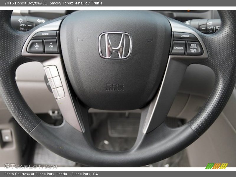 Smoky Topaz Metallic / Truffle 2016 Honda Odyssey SE
