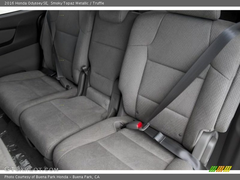 Smoky Topaz Metallic / Truffle 2016 Honda Odyssey SE