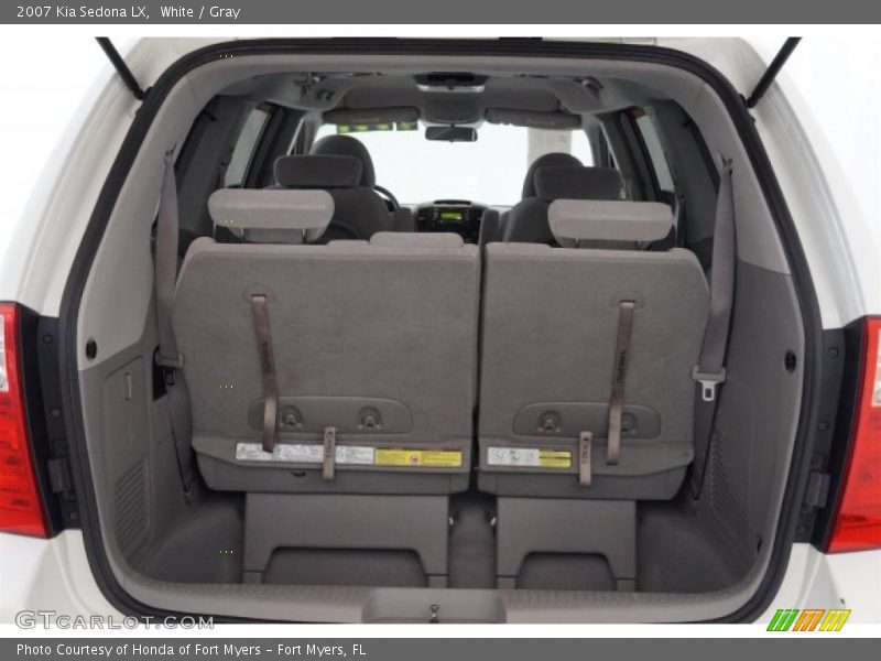 White / Gray 2007 Kia Sedona LX