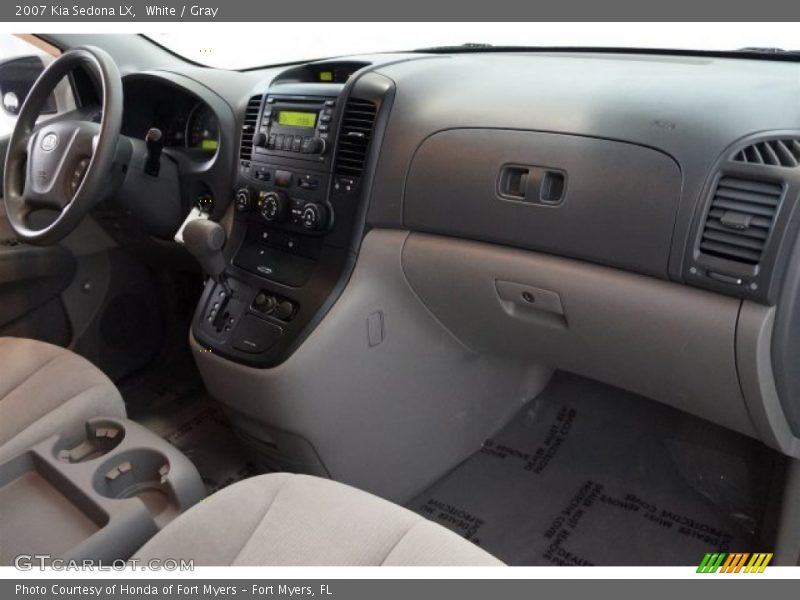 White / Gray 2007 Kia Sedona LX