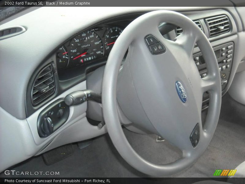 Black / Medium Graphite 2002 Ford Taurus SE
