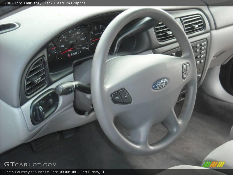 Black / Medium Graphite 2002 Ford Taurus SE