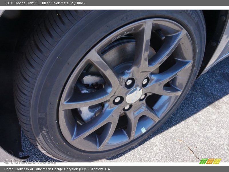 Billet Silver Metallic / Black 2016 Dodge Dart SE