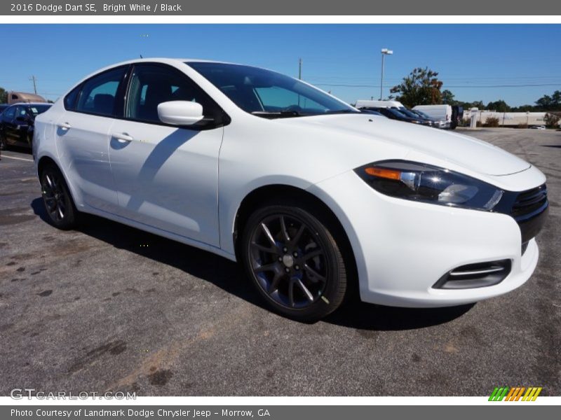 Bright White / Black 2016 Dodge Dart SE