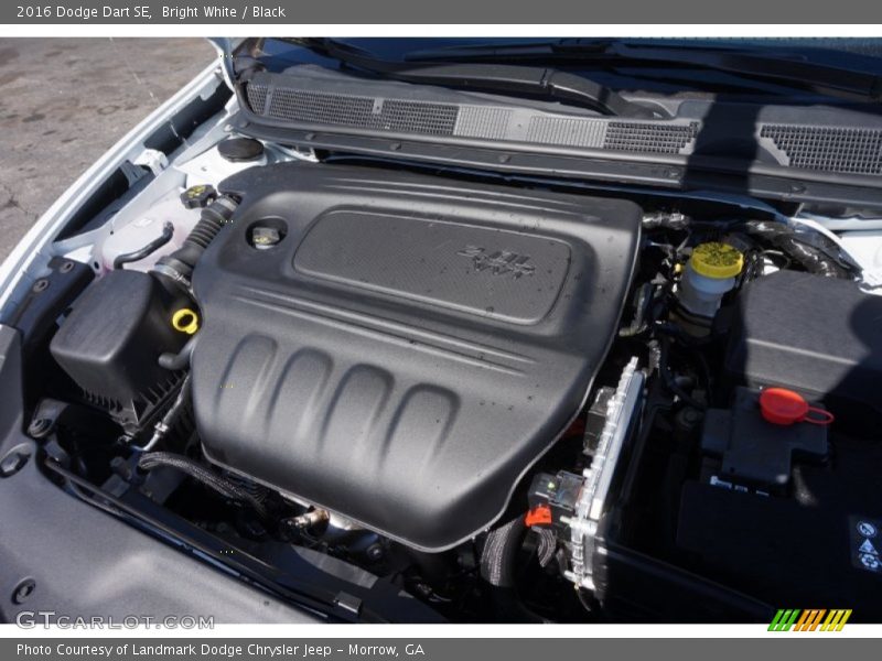 Bright White / Black 2016 Dodge Dart SE