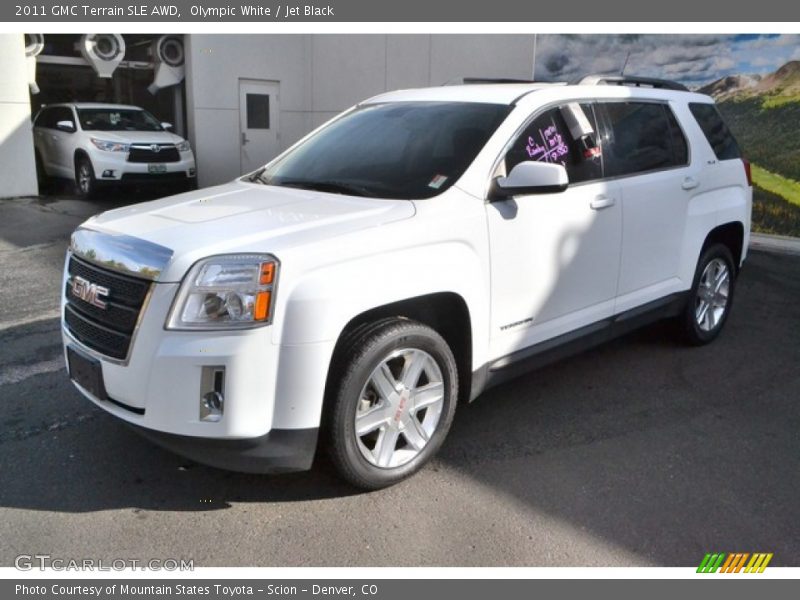 Olympic White / Jet Black 2011 GMC Terrain SLE AWD