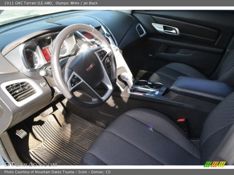Olympic White / Jet Black 2011 GMC Terrain SLE AWD