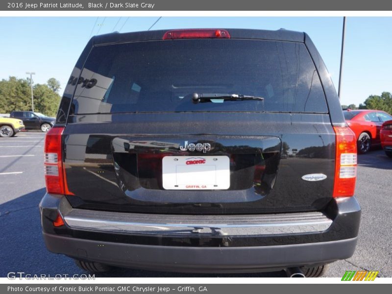 Black / Dark Slate Gray 2016 Jeep Patriot Latitude