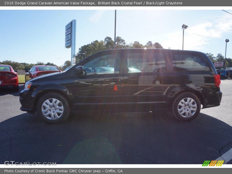 Brilliant Black Crystal Pearl / Black/Light Graystone 2016 Dodge Grand Caravan American Value Package