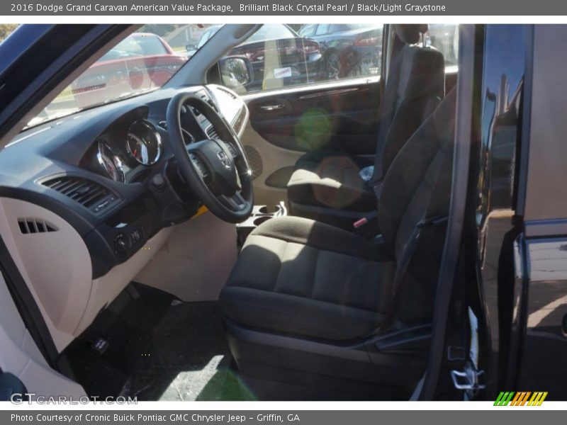 Brilliant Black Crystal Pearl / Black/Light Graystone 2016 Dodge Grand Caravan American Value Package