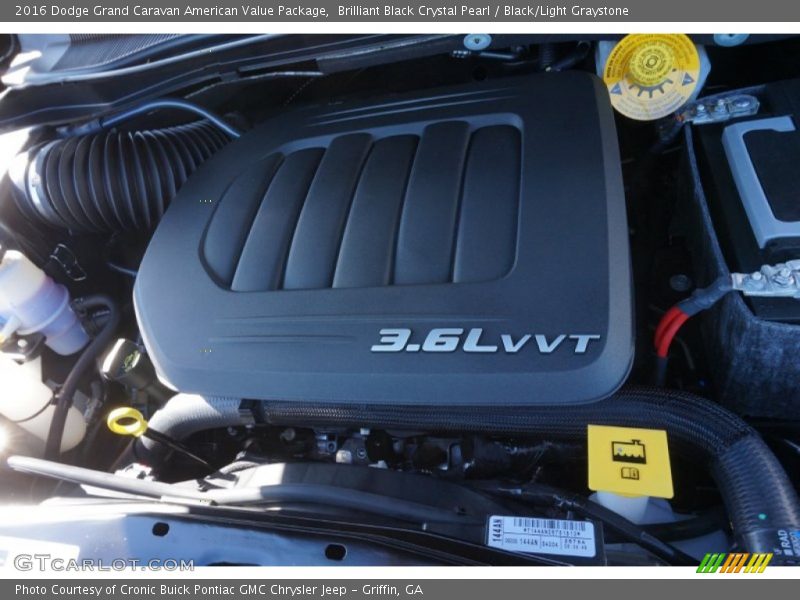 Brilliant Black Crystal Pearl / Black/Light Graystone 2016 Dodge Grand Caravan American Value Package