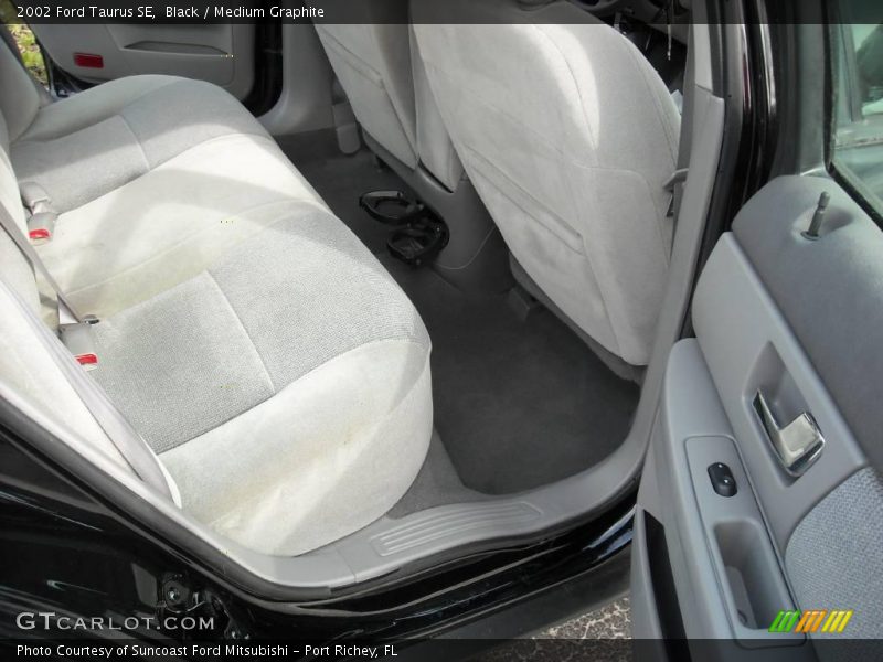Black / Medium Graphite 2002 Ford Taurus SE