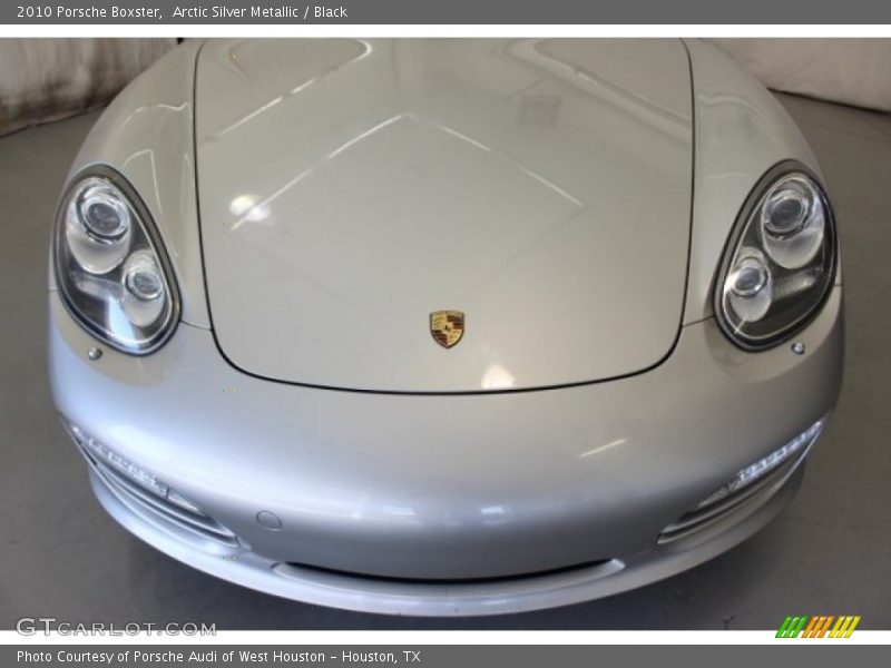 Arctic Silver Metallic / Black 2010 Porsche Boxster