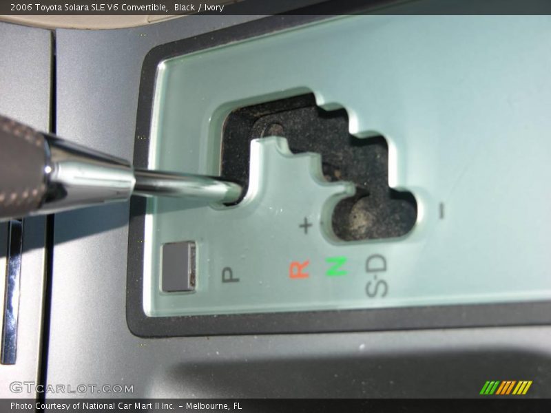 Black / Ivory 2006 Toyota Solara SLE V6 Convertible