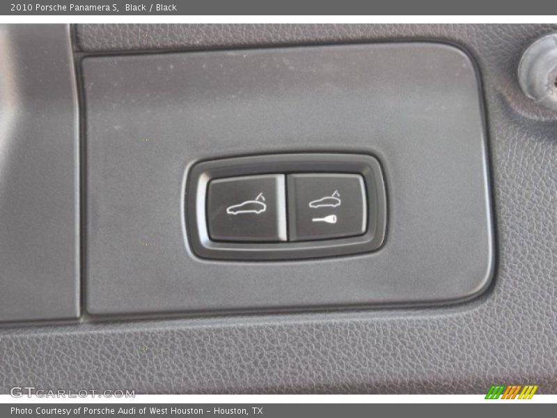 Black / Black 2010 Porsche Panamera S