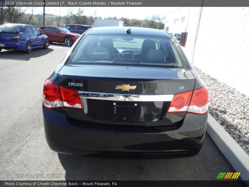 Black Granite Metallic / Medium Titanium 2016 Chevrolet Cruze Limited LT
