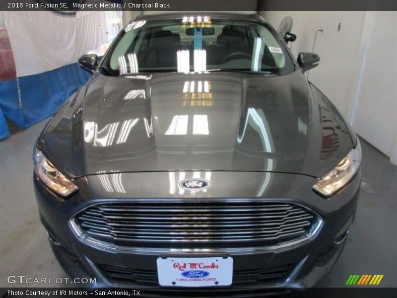 Magnetic Metallic / Charcoal Black 2016 Ford Fusion SE