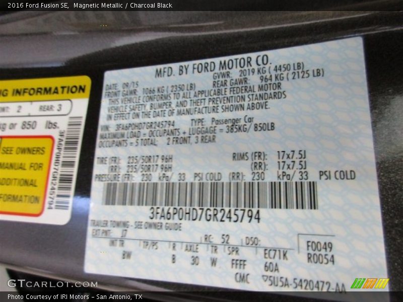 Magnetic Metallic / Charcoal Black 2016 Ford Fusion SE